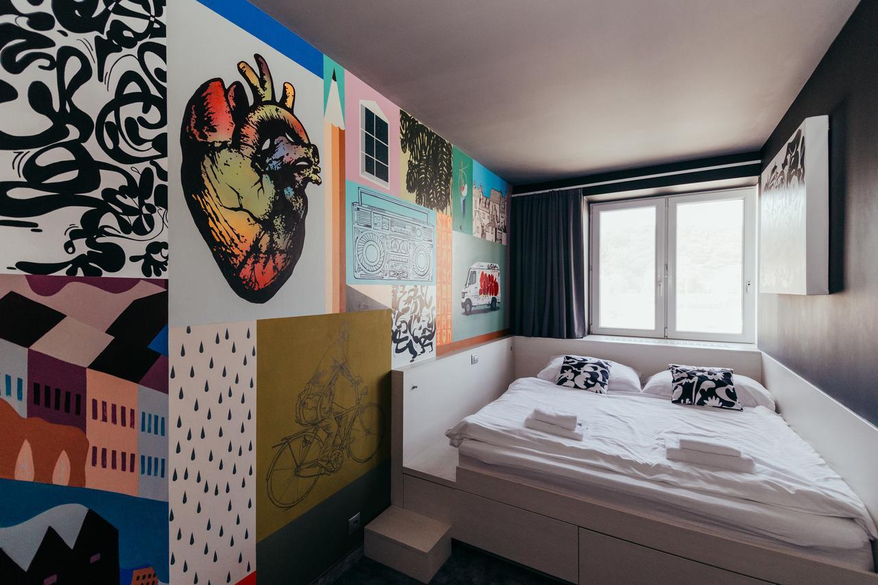 The Invisible Hotel — Urban Flashbacks コシツェ エクステリア 写真